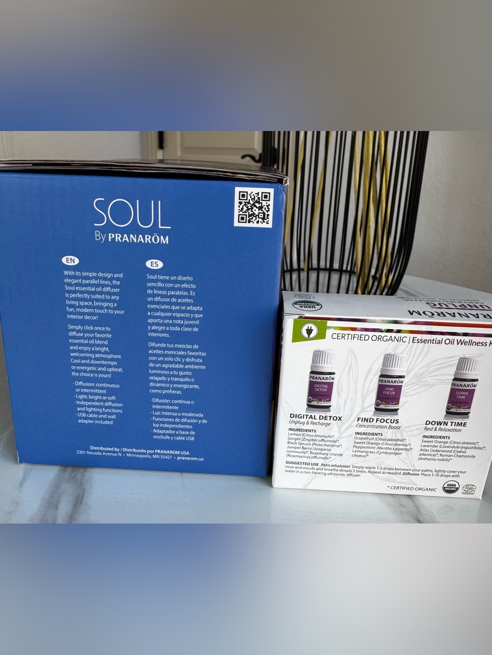 Pranarom Black Ribbed Essential Oil Diffuser - Picture 6 of 9